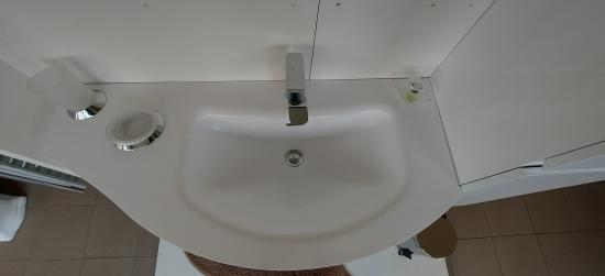 ARREDO BAGNO FREEDOM CURVO 145 CON COLONNA FINITURA BIANCO LUCIDO