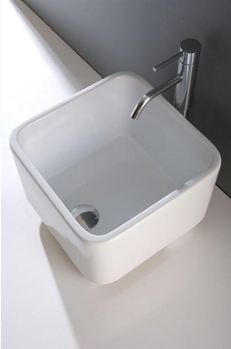 <p>LAVABO DA APPOGGIO CATINO QUADRO FLY CM.36X36 H.23 CERAMICA BIANCO</p>