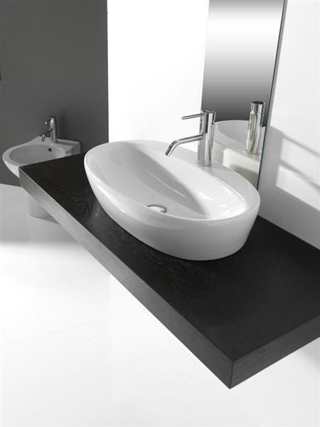<p>LAVABO DA APPOGGIO CM.64,5X39,3X14 ARRO CERAMICA BIANCO</p>