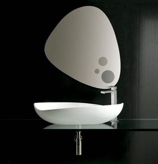 <p>LAVABO DA APPOGGIO CM.73X43X16 POISON CERAMICA BIANCO</p>