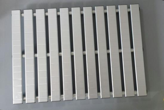 PEDANA DOCCIA ALLUMINIO ARGENTO SATINATO ANTISCIVOLO RETTANGOLARE CM.50X96X4,5H.