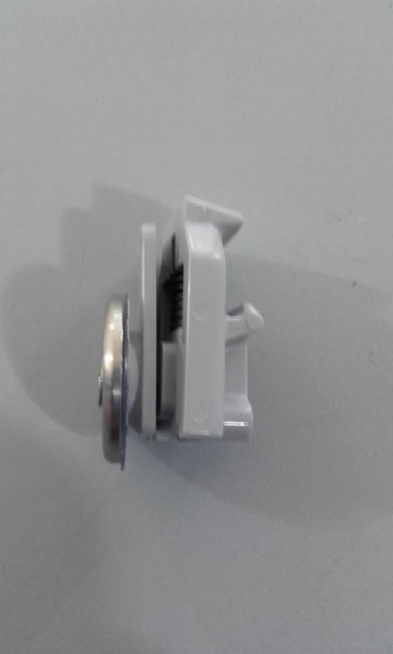 RICAMBIO PATTINO INFERIORE SGANCIO ANTE BOX DOCCIA IDEALE MARCA TDA DADO