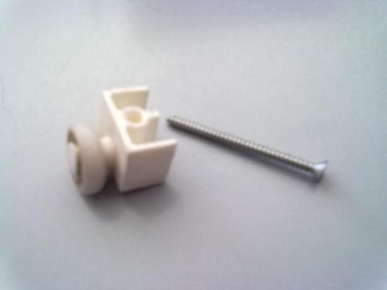 <p>RICAMBIO RUOTA CUSCINETTI PER BOX DOCCIA IDEALE MARCA TDA SERIE RODI</p>