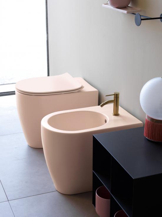 SANITARI A TERRA FILO MURO MOON COLORS WC+SEDILE SOFT CLOSE+BIDET