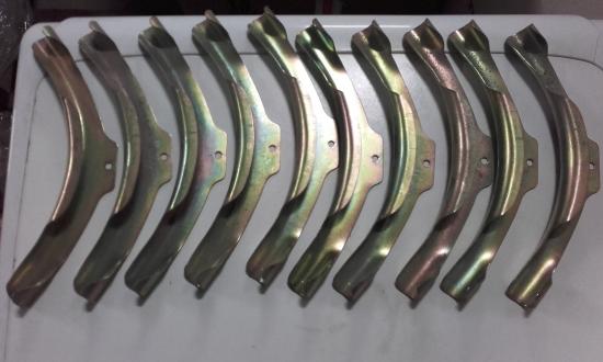 STOCK 10 REGGICURVA METALLO PER TUBO DIAM 22