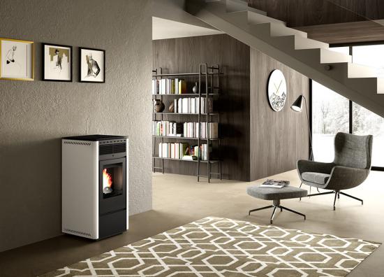STUFA A PELLET NIKE' 12 KW  4 STELLE A+ ALTO RENDIMENTO