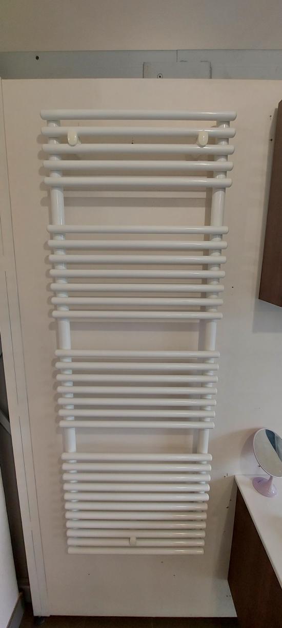 TERMOARREDO ACCIAIO BIANCO CATANIA MM 1450X500 INTERASSE 450 CAMPIONARIO