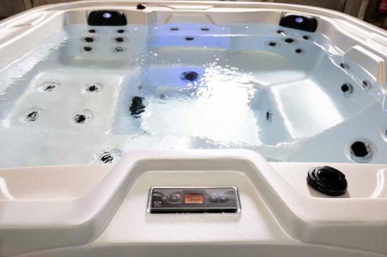 VASCA MINIPISCINA SPA OUTDOOR AQUAM  IDROMASSAGGIO 3 SEDUTE 2 LETTINI